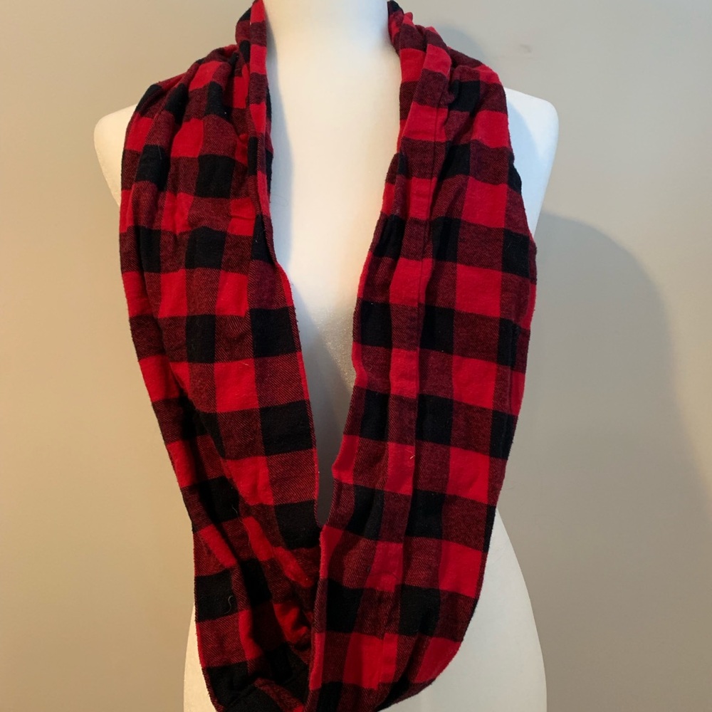 Red buffalo plaid infinity scarf. Like new